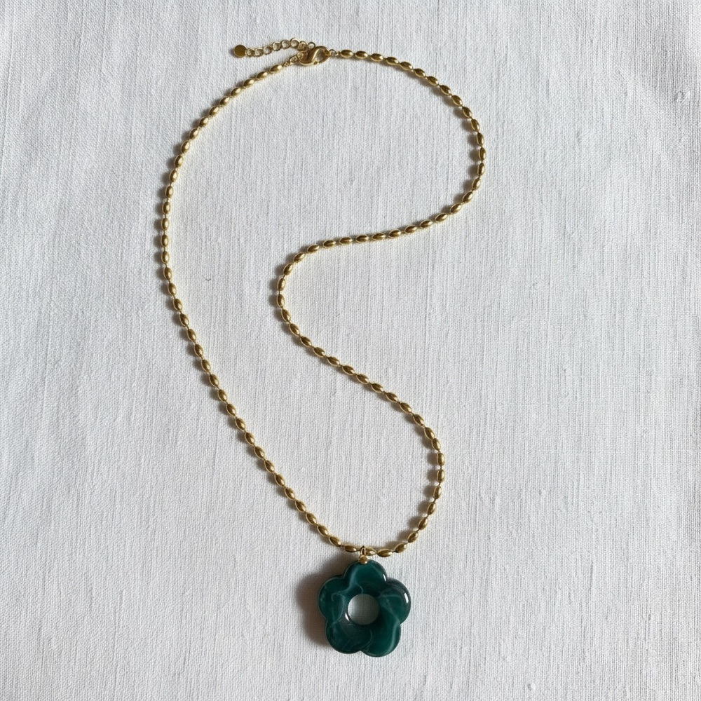 Gold and Green Floral Pendant Necklace